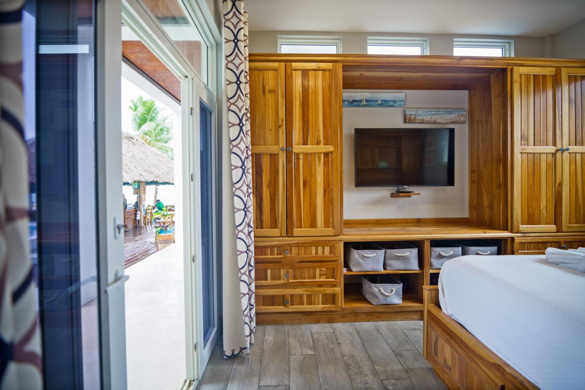 Ocean Breeze Hotel Placencia Luaran gambar